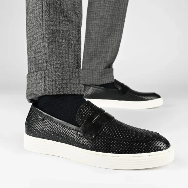 Model 106 Loafer In Black-TAFT Cheap